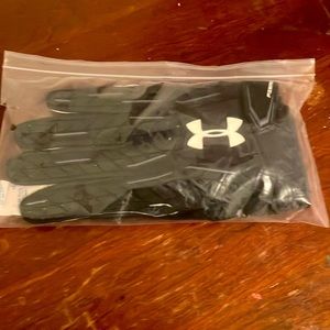 Football under armor gloves black size 3XL